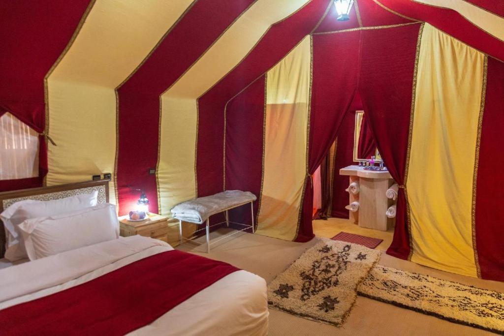 Best Desert Luxury Camp Мерзуга Экстерьер фото